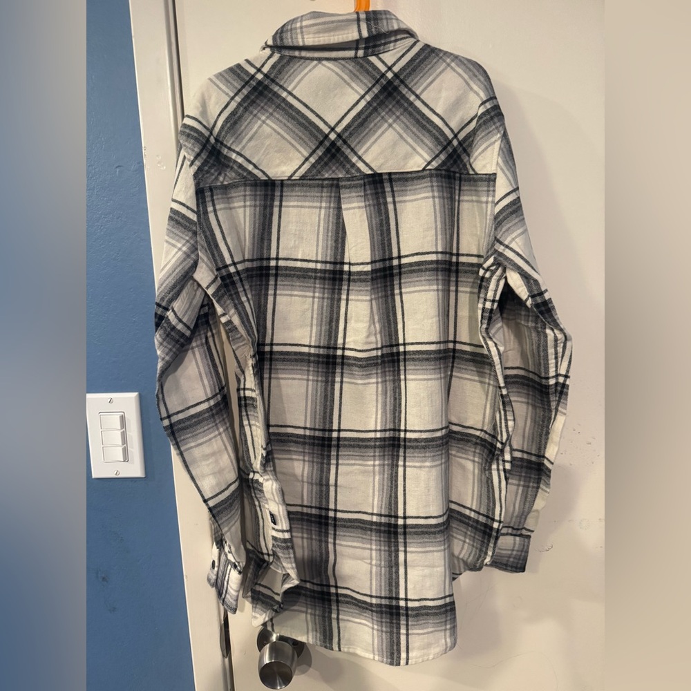 Gap Womens Relaxed Fit Flanel Long Sleeve Shirt size XS 100% Cotton NEW - Picture 3 of 4